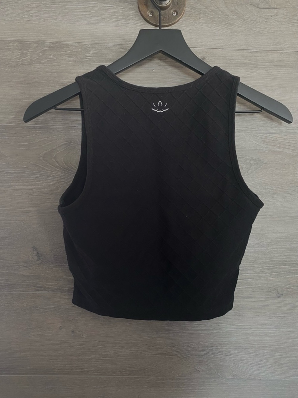 Beyond Yoga Quilted Crop Tank Black - Picture 5 of 6